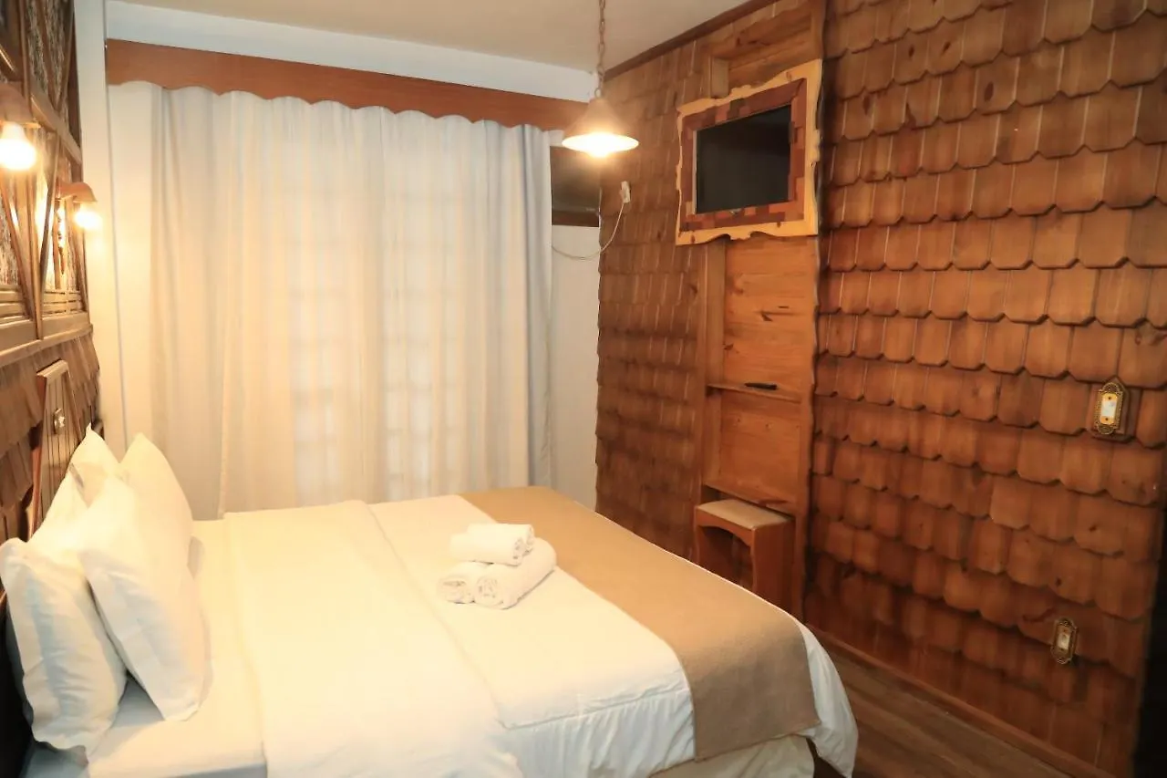 Treze Tilias Park Hotel Трези-Тилиас